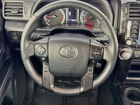 Used 2024 Toyota 4Runner TRD Off-Road Premium AWD/4WD image 37