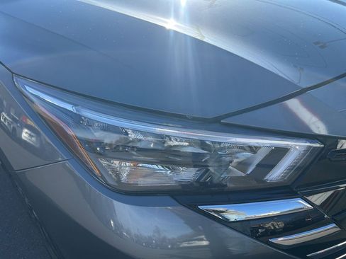 New 2025 Nissan Versa SV image 18