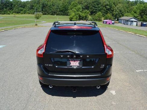 Used 2012 Volvo XC60 T6 AWD/4WD image 9