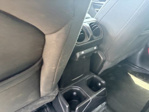 Used 2021 Jeep Wrangler Unlimited Sport AWD/4WD image 16