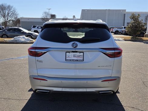 Used 2019 Buick Enclave Avenir w/ Avenir Technology Package image 11