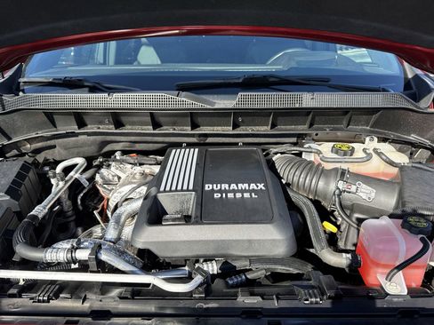 Used 2023 Chevrolet Silverado 1500 High Country w/ Technology Package image 32