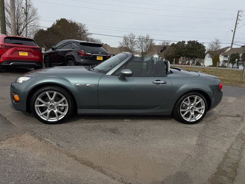 Used 2013 MAZDA MX-5 Miata Grand Touring w/ Premium Pkg image 4