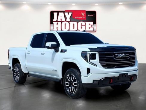 Used 2025 GMC Sierra 1500 AT4 w/ AT4 Premium Package AWD/4WD image 1