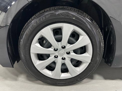 Used 2025 Toyota Corolla LE image 62