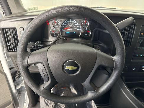 Used 2024 Chevrolet Express 3500 LT w/ LT Preferred Equipment Group image 12