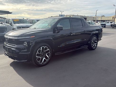Used 2024 Chevrolet Silverado EV RST image 32