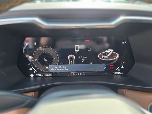 Used 2025 GMC Canyon AT4 w/ AT4 Premium Package AWD/4WD image 24