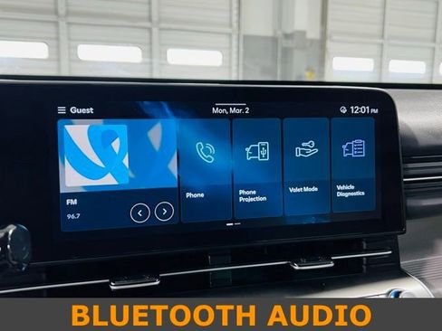 Used 2025 Hyundai Kona SEL image 6