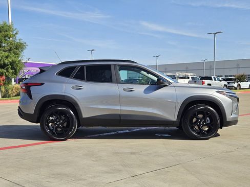 New 2026 Chevrolet Trax LT w/ Driver Confidence Package FWD image 7