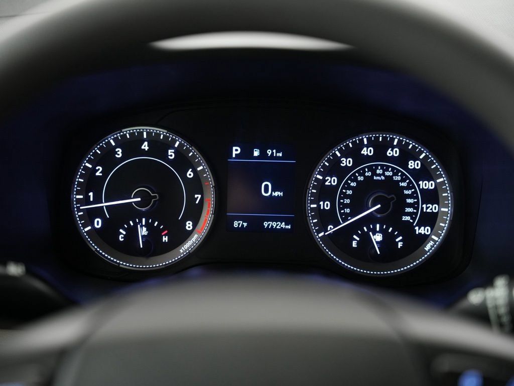 Used 2020 Hyundai Venue SEL FWD image 16