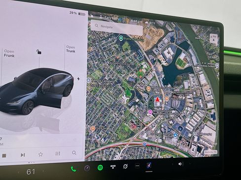 Used 2025 Tesla Model 3 Long Range RWD image 19