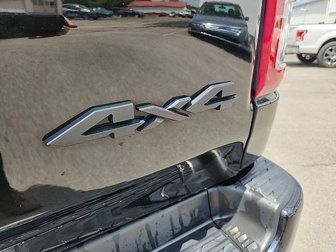 Used 2020 RAM 1500 Big Horn AWD/4WD image 6
