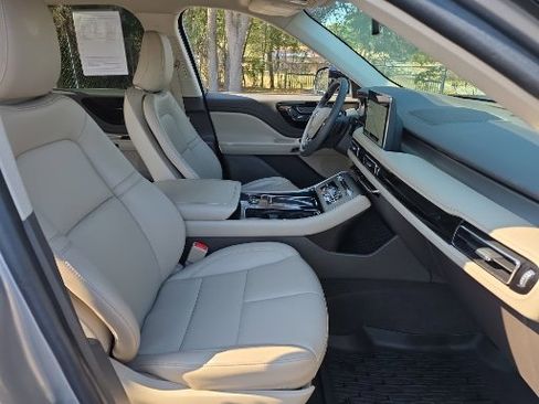 Used 2022 Lincoln Aviator 2WD image 15