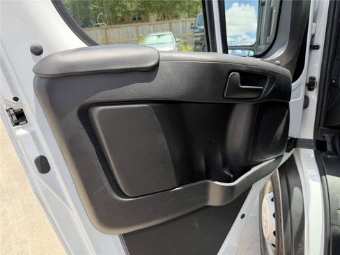 Used 2023 RAM ProMaster 2500 FWD image 14