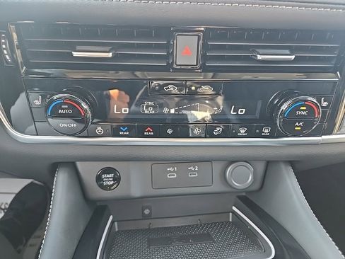 New 2026 Nissan Rogue Platinum w/ Platinum Premium Package image 23