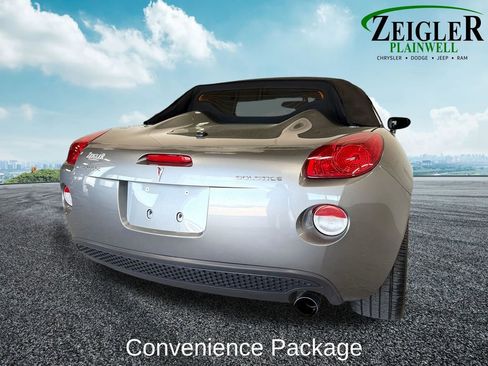 Used 2006 Pontiac Solstice Convertible w/ Premium Package RWD image 5