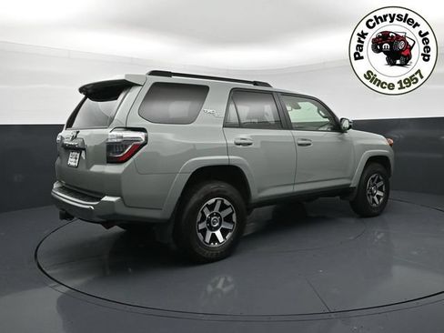 Used 2022 Toyota 4Runner TRD Off-Road Premium AWD/4WD image 6