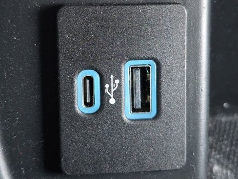 New 2024 Ford F150 Lightning XLT image 6