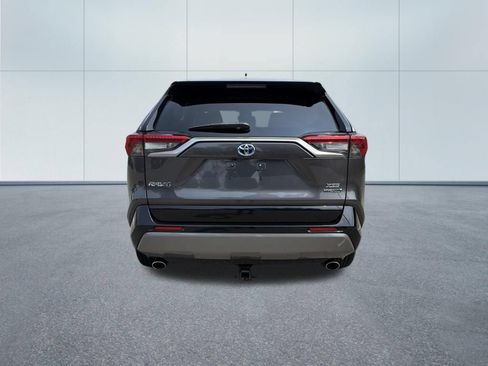 Used 2019 Toyota RAV4 XSE w/ Carpet Mat Package AWD/4WD image 6