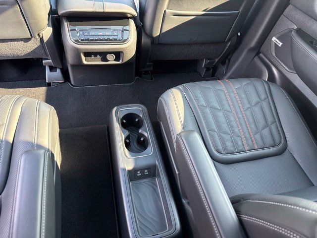 Used 2026 Nissan Armada PRO-4X AWD/4WD image 25
