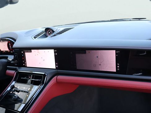 Certified 2025 Porsche Panamera GTS AWD/4WD image 12