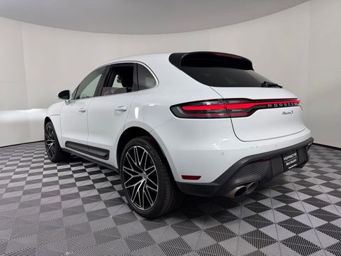 Certified 2023 Porsche Macan S image 3