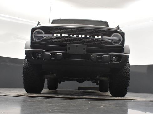 Used 2023 Ford Bronco Wildtrak image 46