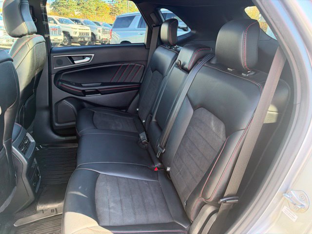 Used 2021 Ford Edge ST-Line AWD/4WD image 22