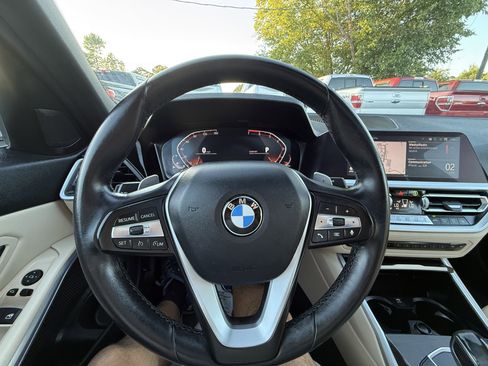 Used 2019 BMW 330i Sedan w/ Driving Assistance Package RWD image 25