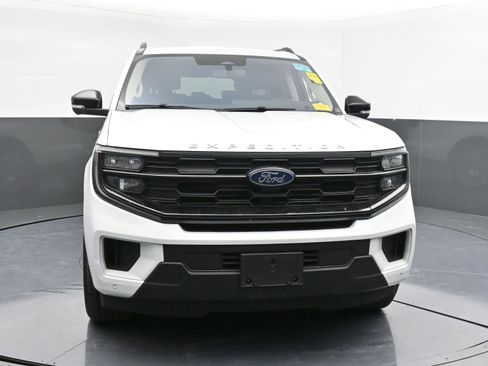 Used 2025 Ford Expedition Max Active image 2