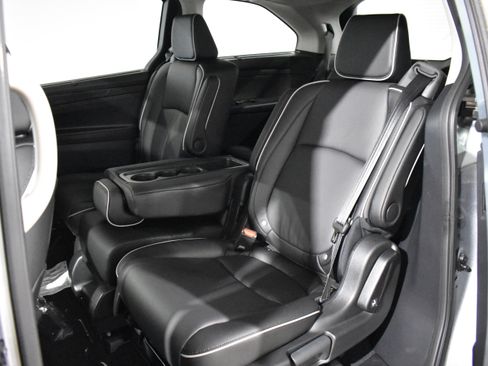 New 2026 Honda Odyssey Touring image 28