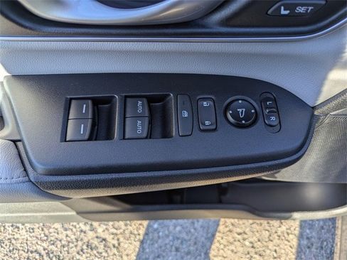 Used 2017 Honda CR-V EX-L image 20