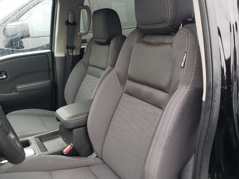 Used 2024 Nissan Frontier SV w/ SV Convenience Package image 15