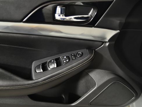 Used 2020 Nissan Maxima 3.5 SV w/ Floor Mat Group image 26