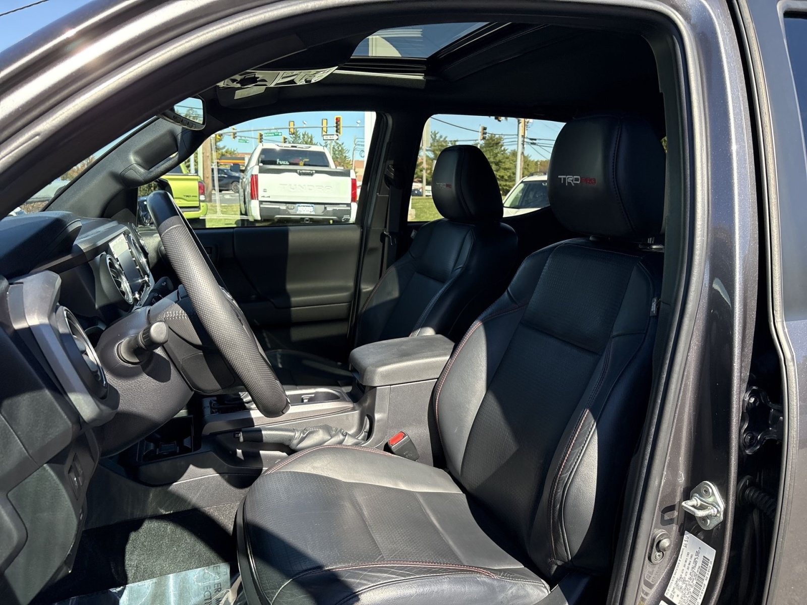 Used 2022 Toyota Tacoma TRD Pro AWD/4WD image 13