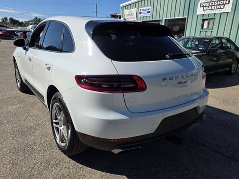 Used 2018 Porsche Macan AWD/4WD image 11