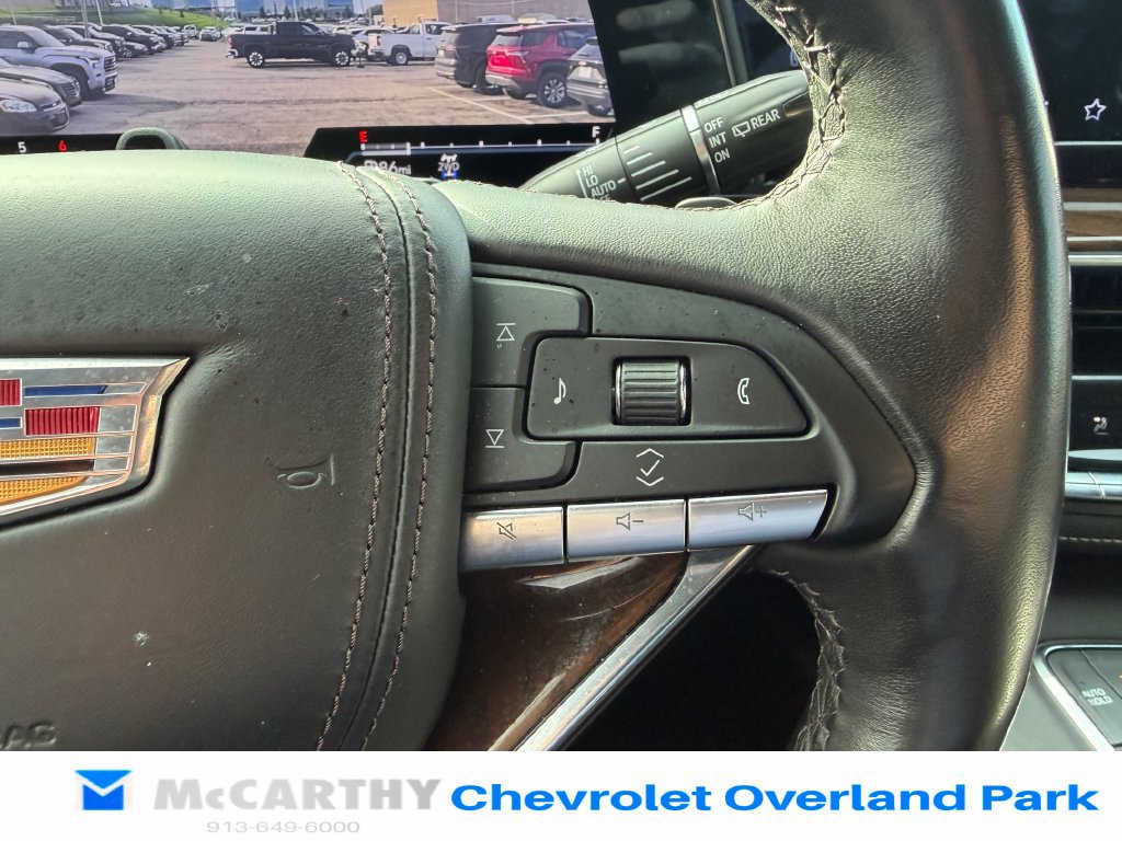 Used 2023 Cadillac Escalade Sport Platinum w/ LPO, ONYX Package AWD/4WD image 14