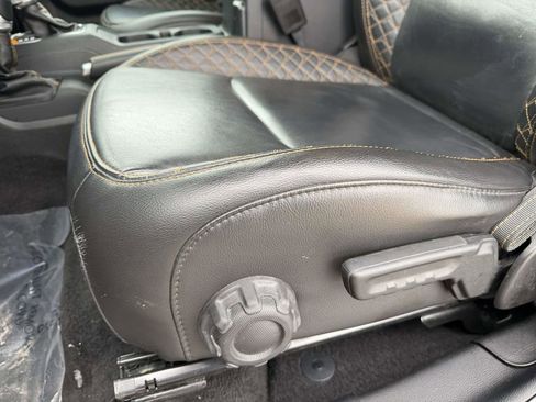 Used 2021 Jeep Wrangler Unlimited Sahara image 19