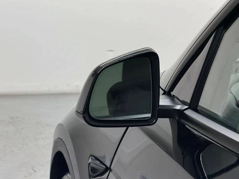 Used 2023 Tesla Model Y Performance AWD/4WD image 34