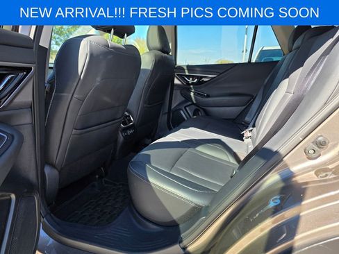 Used 2022 Subaru Outback Limited image 15