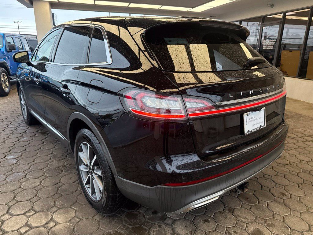 Used 2022 Lincoln Nautilus AWD image 7