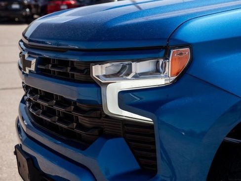 Used 2023 Chevrolet Silverado 1500 RST w/ Convenience Package II AWD/4WD image 11