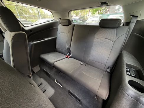 Used 2014 Chevrolet Traverse LT FWD image 26