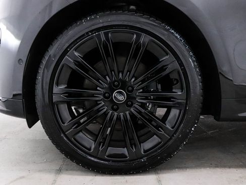 Used 2024 Land Rover Range Rover Sport Dynamic SE image 8