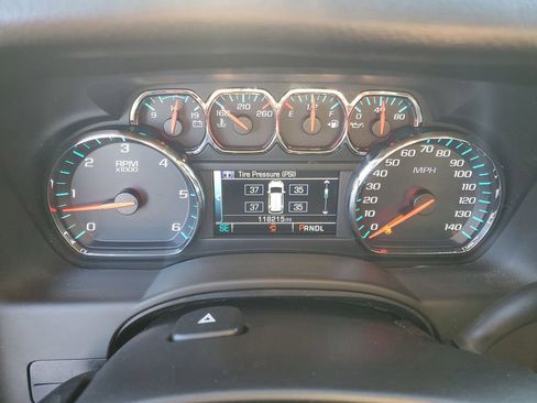 Used 2019 Chevrolet Tahoe LT image 12