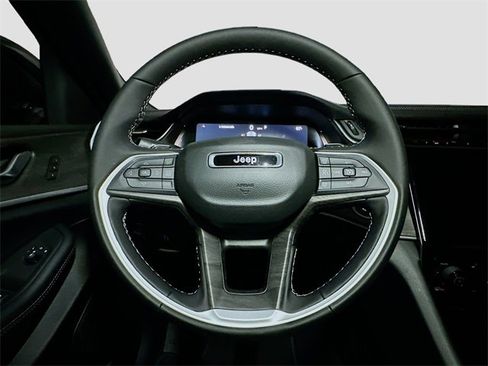 New 2025 Jeep Grand Cherokee Limited w/ Trailer Tow Package image 7