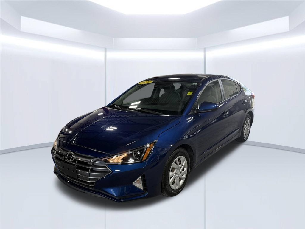 Used 2020 Hyundai Elantra SE FWD image 2