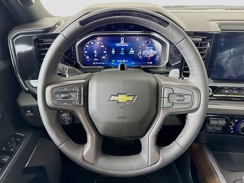 New 2026 Chevrolet Silverado 1500 High Country w/ High Country Premium Package AWD/4WD image 11