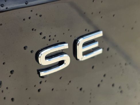New 2026 Volkswagen Atlas SE FWD image 8